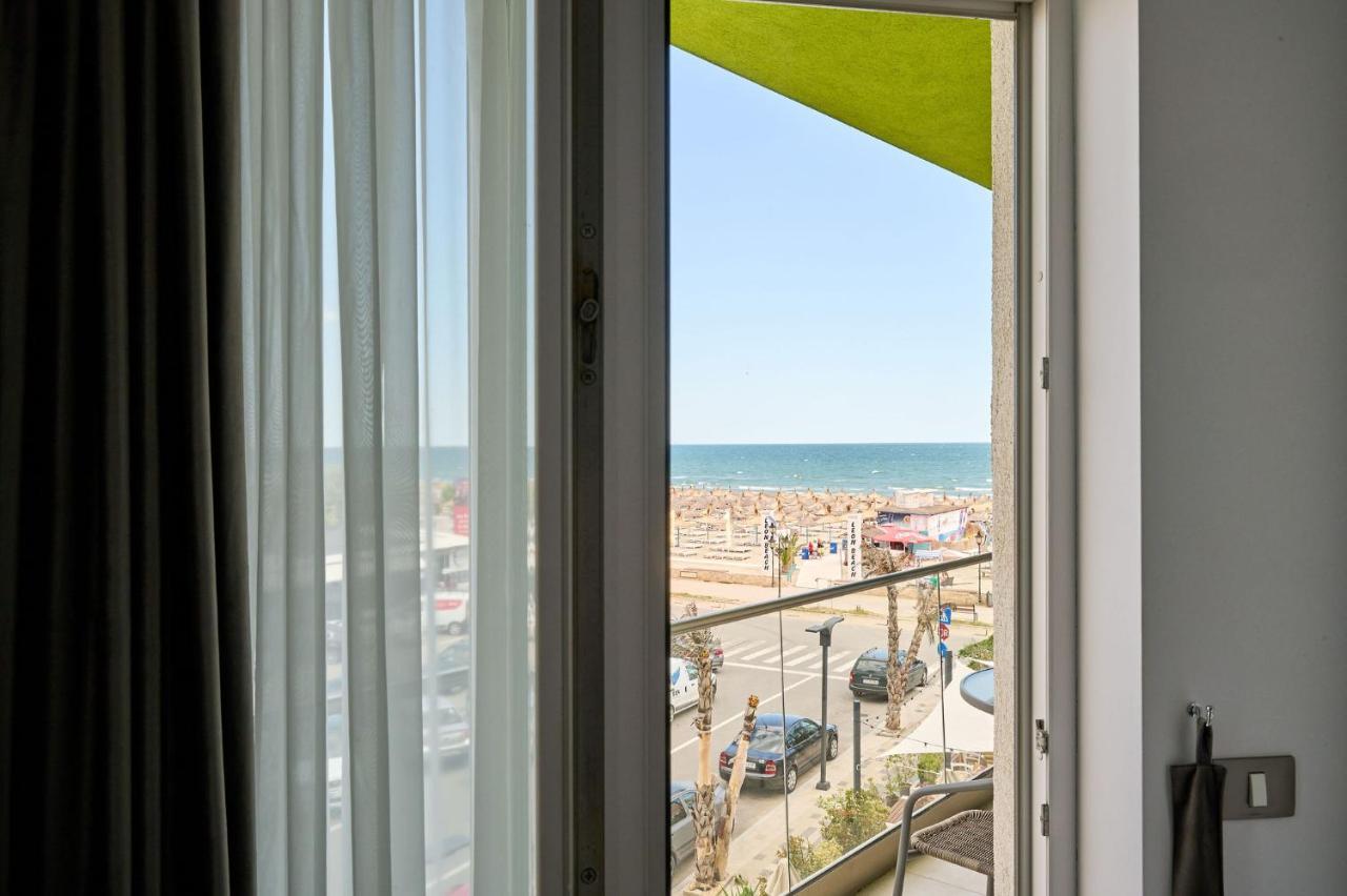Beachfront 1Br Apartment- Spa N Pools Mamaia Exterior foto
